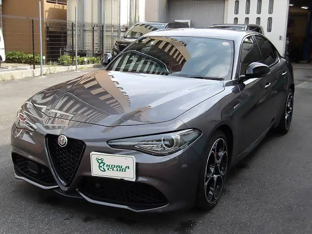 Alfa Romeo GIULIA VELOCE 2022 — фото 1, купить с доставкой в Москву