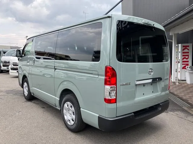 Toyota HIACE VAN LONG SUPER GL 2024 — миниатюра 3