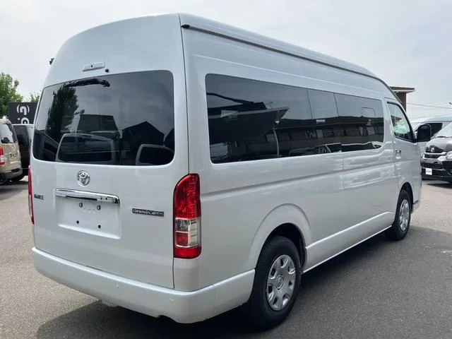 Toyota HIACE WAGON GRAND CABIN 2026 — миниатюра 2