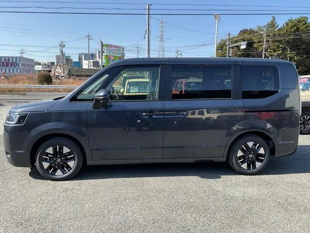 Honda STEPWAGON E:HEV AIR EX 2026 — миниатюра 3