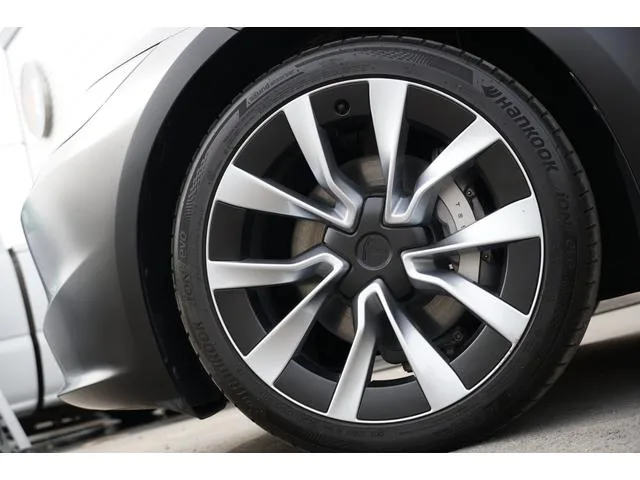 Tesla Model 3 DUAL MOTOR AWD LONG RANGE 2024 — миниатюра 4