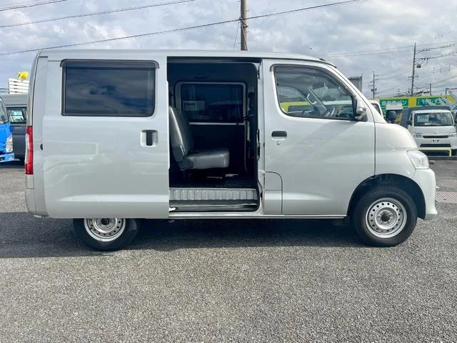Toyota TOWNACE VAN GL 2023 — миниатюра 4