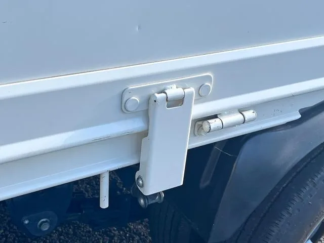 Hino DUTRO SHORT 2023 — миниатюра 2