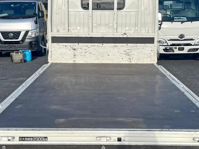 Hino DUTRO SHORT 2023 — миниатюра 3