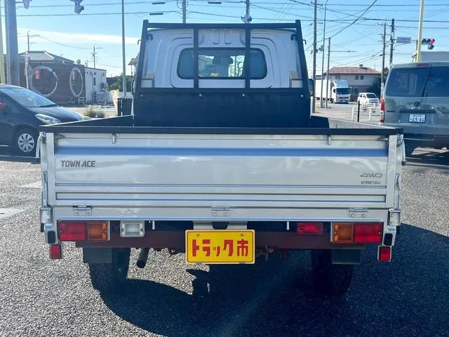 Toyota TOWNACE TRUCK DX X EDITION 2022 — миниатюра 4
