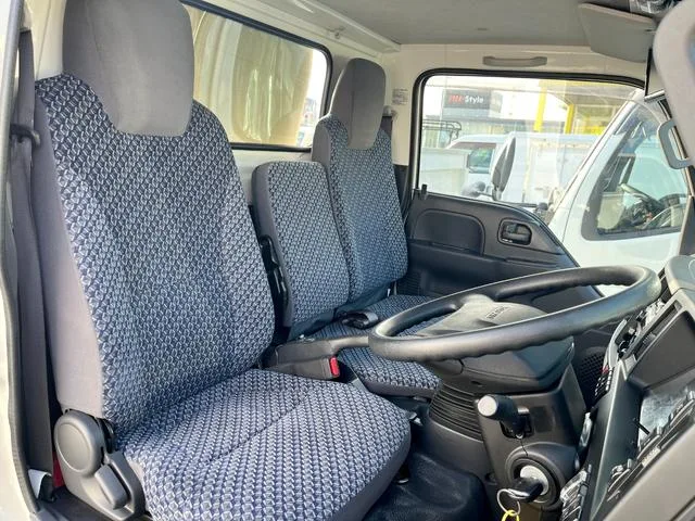 Isuzu ELF TRUCK FULL FLATLOW 2023 — миниатюра 5