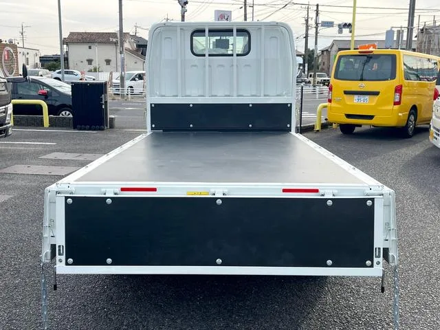 Mitsubishi Fuso CANTER ALL LOW FLOOR 2025 — миниатюра 3