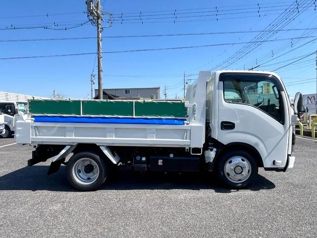 Isuzu ELF TRUCK FLATLOW DUMP 2026 — миниатюра 2