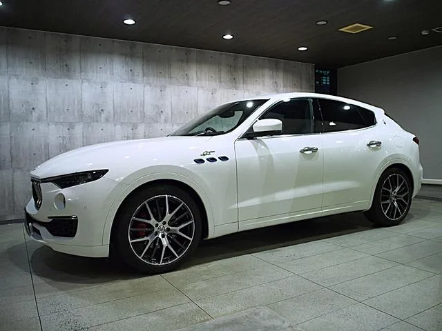 Maserati LEVANTE GT HYBRID 2022 — миниатюра 2