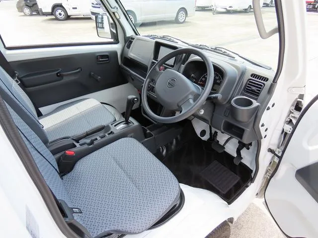 Nissan NT100CLIPPER TRUCK 2022 — миниатюра 5