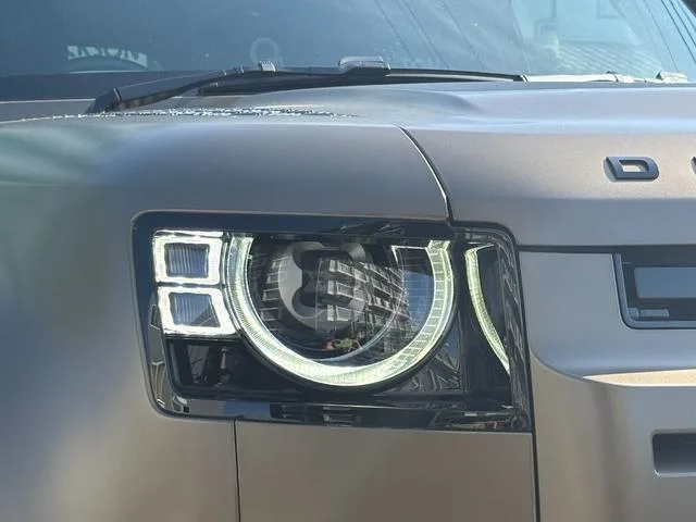 Land Rover DEFENDER 110X-DYNAMIC SE D300 2024 — миниатюра 4