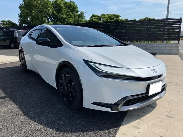 Toyota PRIUS Z 2023 — миниатюра 2