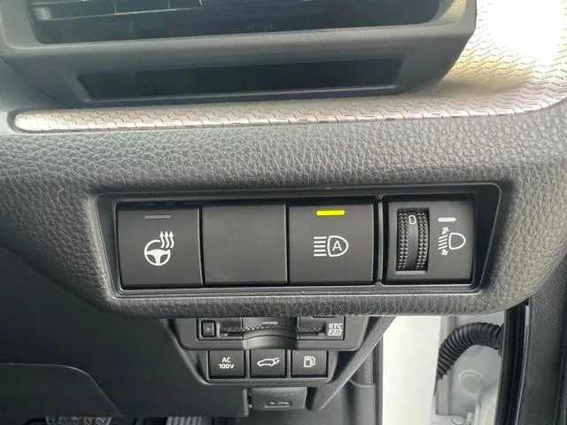 Toyota PRIUS Z 2023 — миниатюра 5