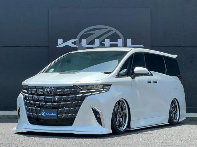 Toyota Alphard Z 2023 — фото 1, купить с доставкой в Москву