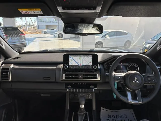 Mitsubishi TRITON GSR 2025 — миниатюра 4