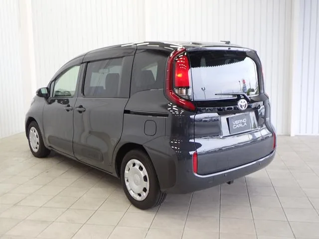 Toyota SIENTA HYBRID G 2023 — миниатюра 3