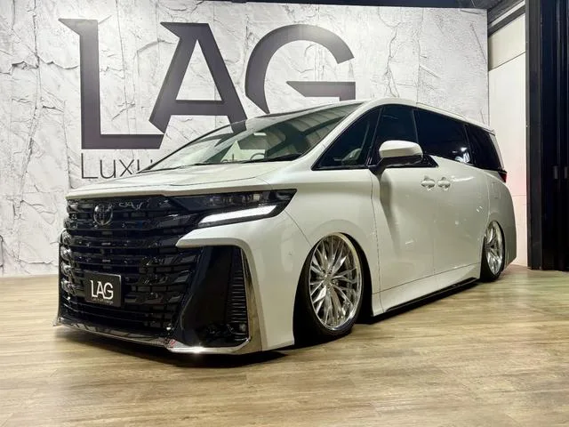 Toyota VELLFIRE Z PREMIER 2024 — миниатюра 2