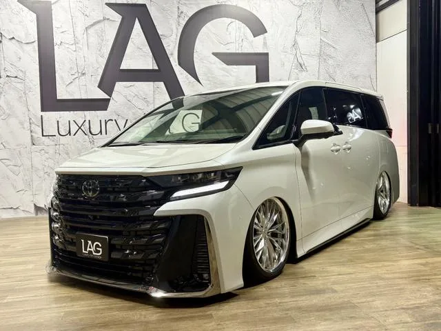 Toyota VELLFIRE Z PREMIER 2024 — фото 1, купить с доставкой в Москву