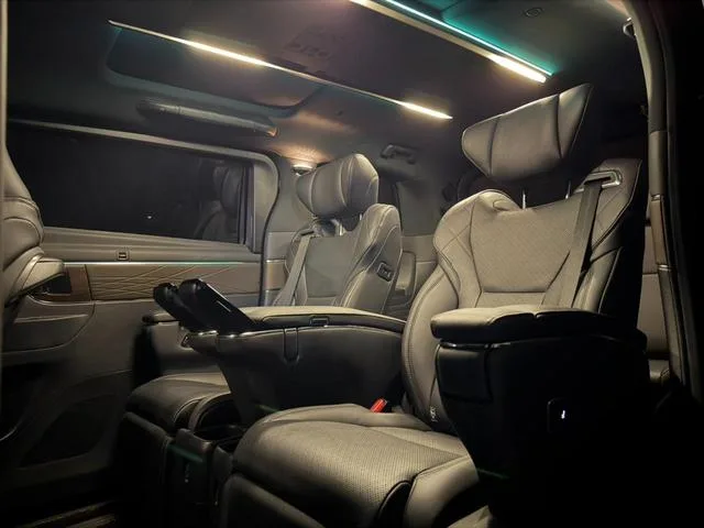 Toyota ALPHARD HYBRID EXECUTIVE LOUNGE 2024 — миниатюра 5