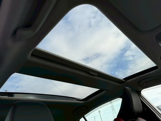 Toyota PRIUS Z 2025 — миниатюра 2