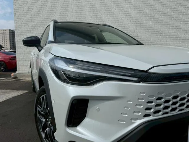 Toyota CorollaCross HYBRID Z 2026 — миниатюра 4