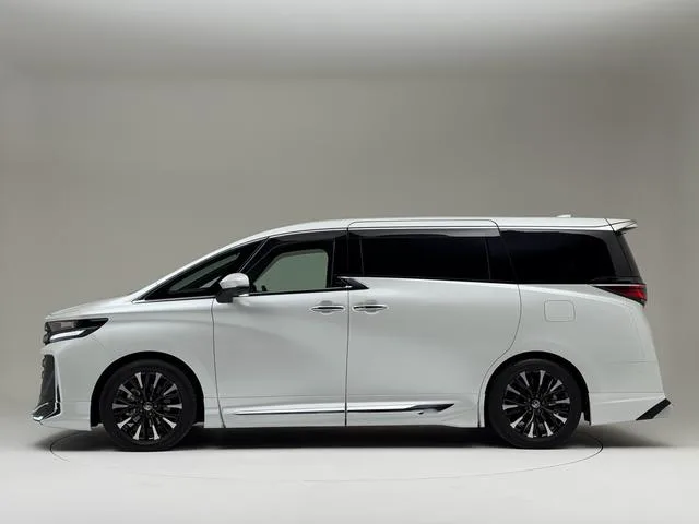 Toyota VELLFIRE HYBRID EXECUTIVE LOUNGE 2024 — миниатюра 2