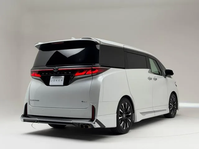 Toyota VELLFIRE HYBRID EXECUTIVE LOUNGE 2024 — миниатюра 3
