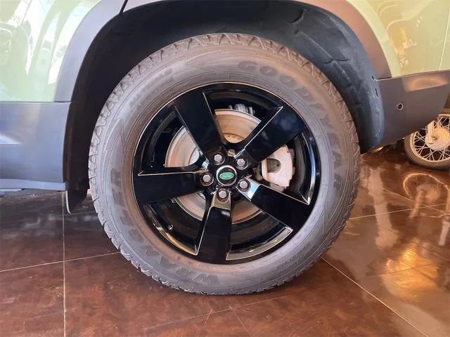 Land Rover DEFENDER 110 75TH LIMITED EDITION 2023 — миниатюра 3