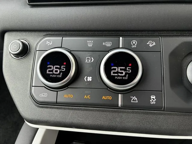 Land Rover Defender 90X-DYNAMIC HSE D350 2025 — миниатюра 4