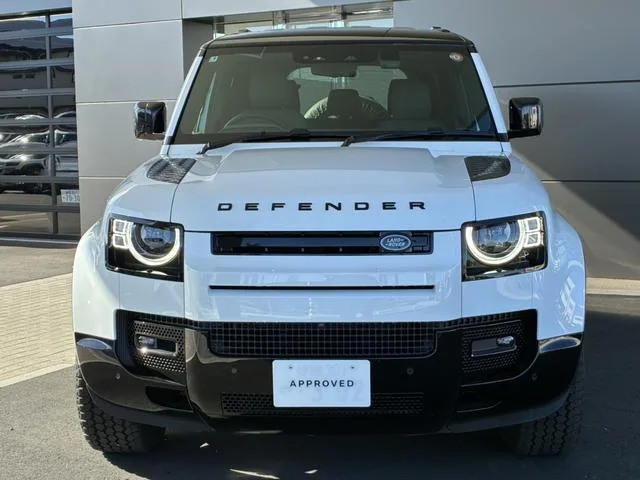 Land Rover Defender 110X-DYNAMIC SE P300 2025 — миниатюра 5