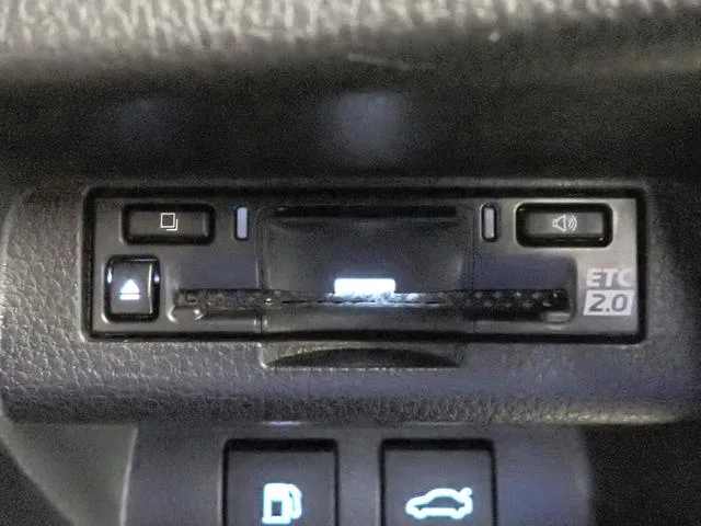 Toyota CROWN CROSSOVER G ADVANCED LEATHER PACKAGE 2023 — миниатюра 3