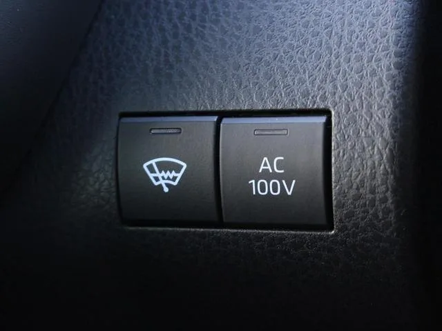 Toyota CAMRY G LEATHER PACKAGE 2022 — миниатюра 4