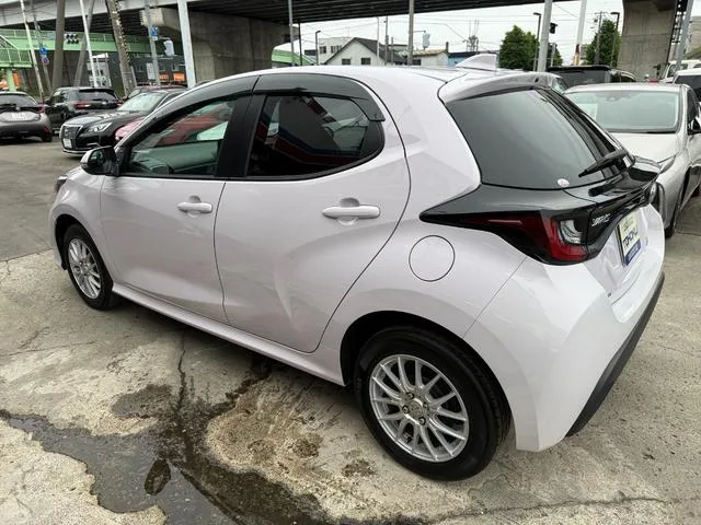 Toyota Yaris HYBRID G 2023 — миниатюра 2