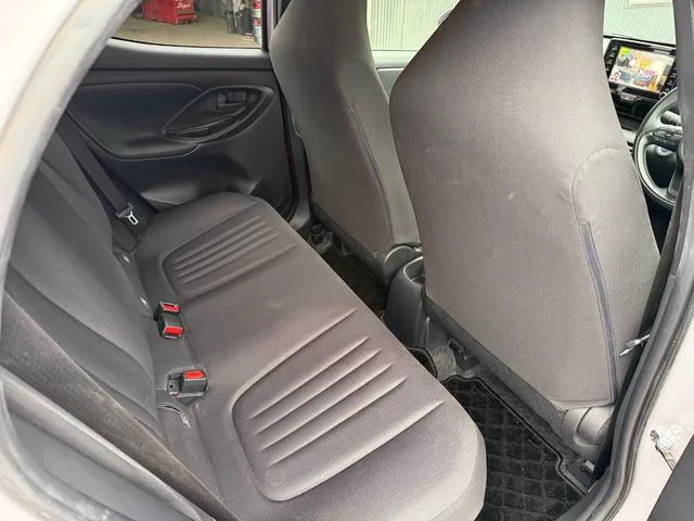 Toyota Yaris HYBRID G 2023 — миниатюра 3