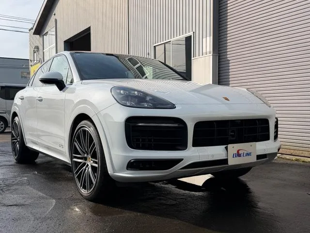Porsche CAYENNE COUPE CAYENNE GTS COUPE 2022 — миниатюра 2