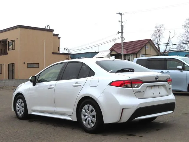 Toyota Corolla HYBRID G 2023 — миниатюра 3