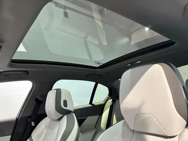 BMW 5 Series 523I EXCLUSIVE 2023 — миниатюра 2
