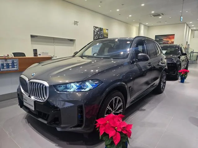 BMW X5 X DRIVE 40D M-SPORT 2024 — фото 1, купить с доставкой в Москву