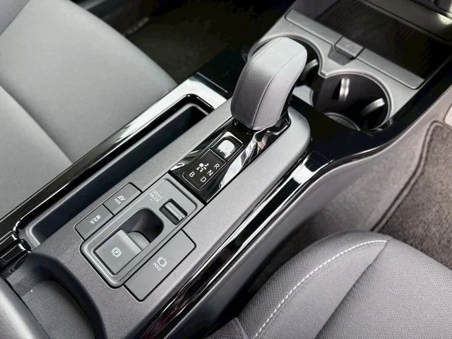 Toyota Prius G 2025 — миниатюра 3