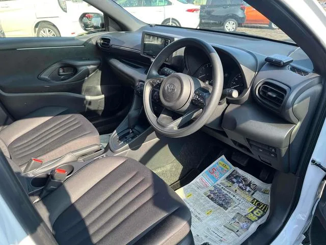 Toyota Yaris X 2024 — миниатюра 2