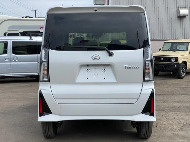 Daihatsu TANTO CUSTOM X 2024 — миниатюра 3