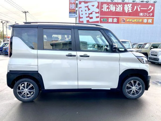 Mitsubishi DELICA MINI G PREMIUM LIMITED EDITION 2025 — миниатюра 3