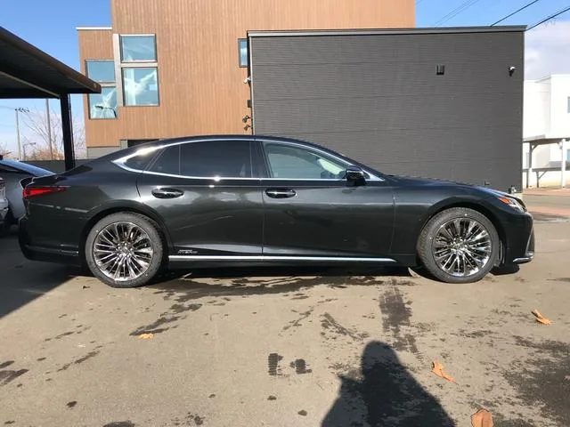 Lexus LS LS500H VERSION L 2022 — миниатюра 3