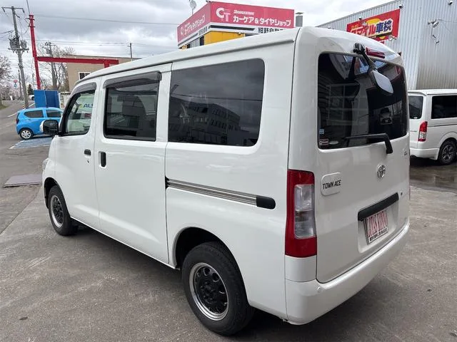 Toyota TOWNACE VAN GL 2022 — миниатюра 2