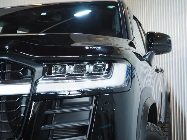 Toyota Land Cruiser GR SPORT 2023 — миниатюра 3