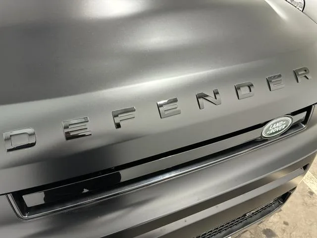 Land Rover DEFENDER 110 EASTNOR EDITION 2023 — миниатюра 4