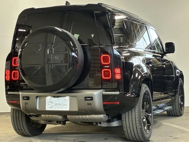 Land Rover DEFENDER 110X-DYNAMIC HSE D350 2025 — миниатюра 2