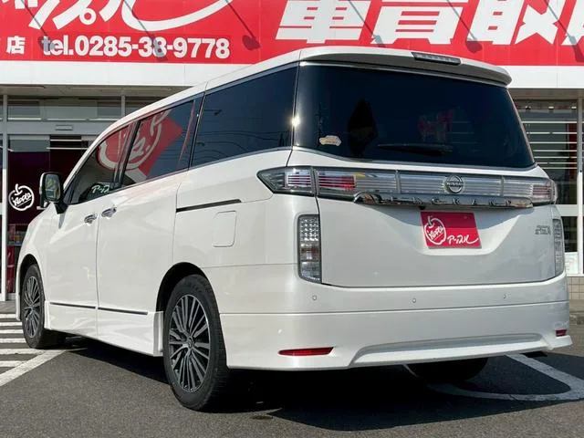 Nissan ELGRAND 250HIGHWAY STAR S 2024 — миниатюра 3