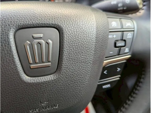 Toyota CROWN CROSSOVER RS 2024 — миниатюра 3