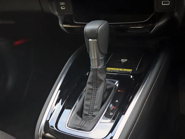 Honda VEZEL E:HEV Z 2024 — миниатюра 3